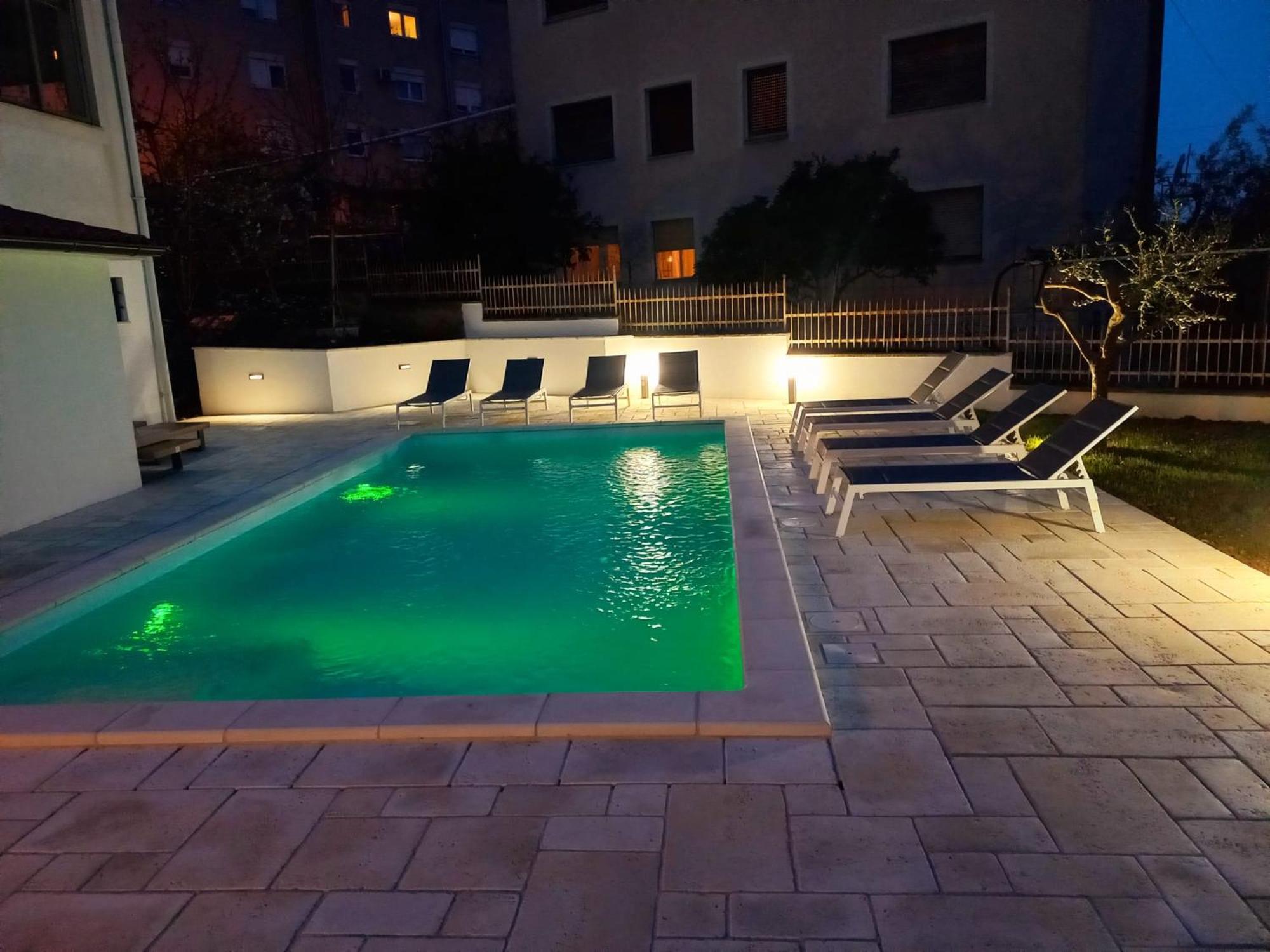 Big Swimming Pool Apartment Monvidal Póla Kültér fotó