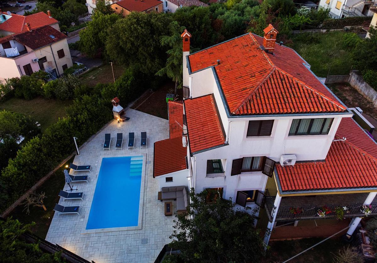 Big Swimming Pool Apartment Monvidal Póla Kültér fotó