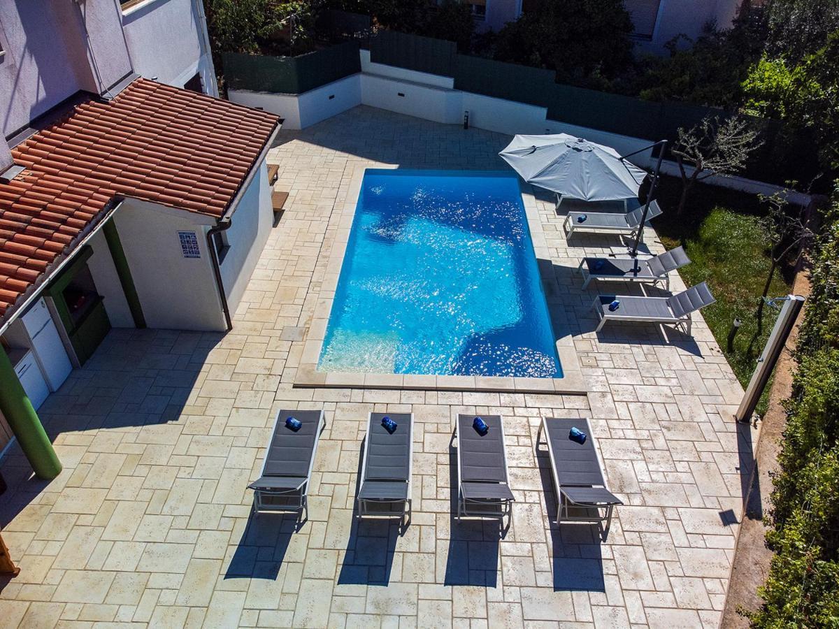 Big Swimming Pool Apartment Monvidal Póla Kültér fotó