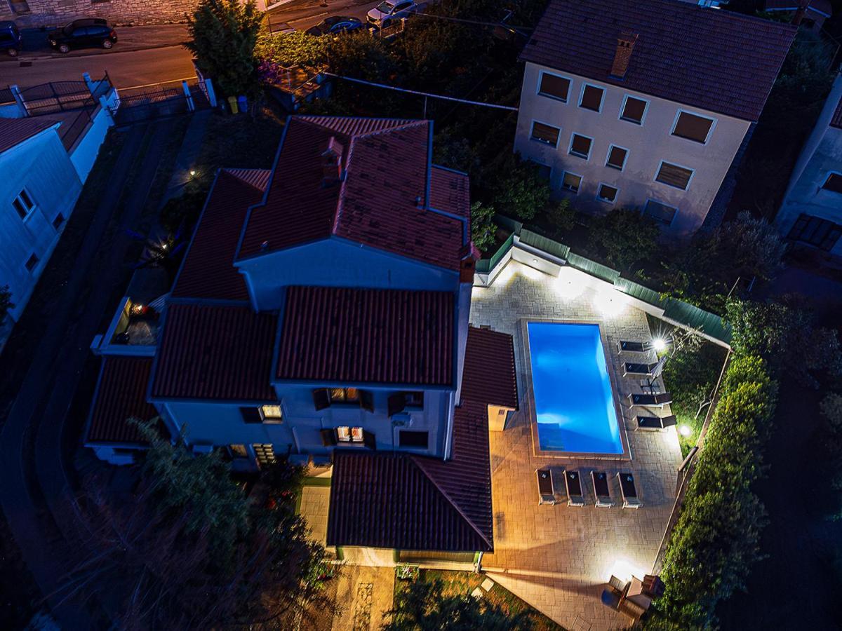 Big Swimming Pool Apartment Monvidal Póla Kültér fotó