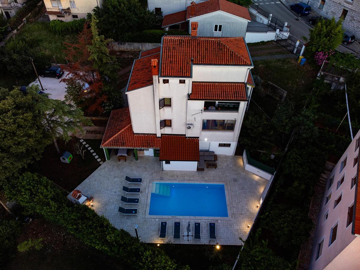 Big Swimming Pool Apartment Monvidal Póla Kültér fotó