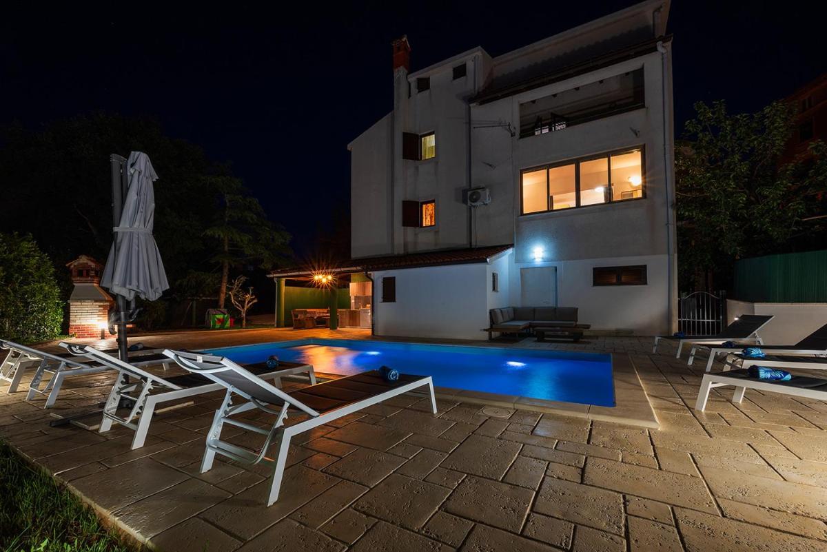 Big Swimming Pool Apartment Monvidal Póla Kültér fotó